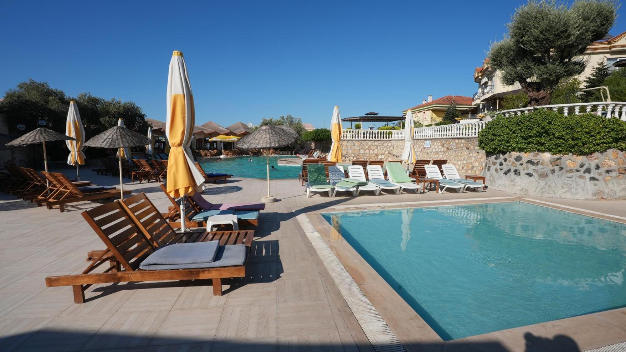 Alize Resort Hotel Yenifoca Exterior foto